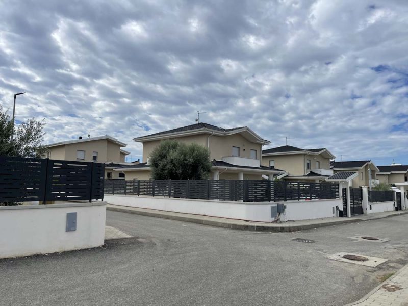 Complesso residenziale contrada Lupinello Luzzi CRT Costruzioni 1